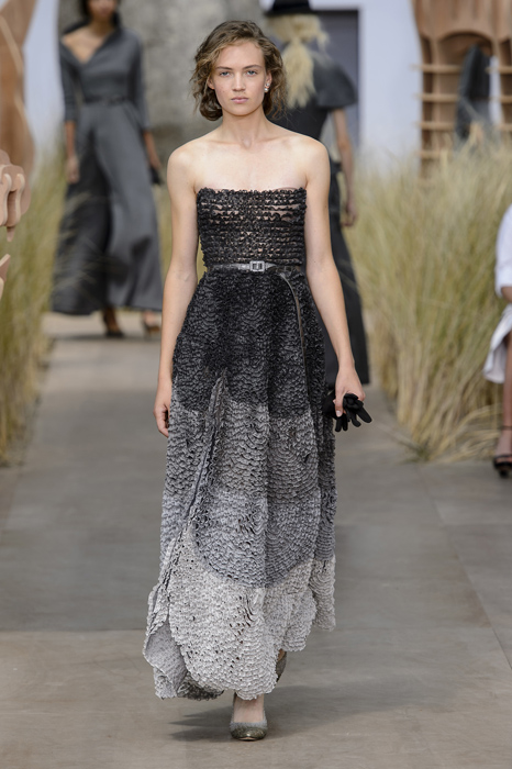 Косички снова в моде: вдохновляемся показом Dior